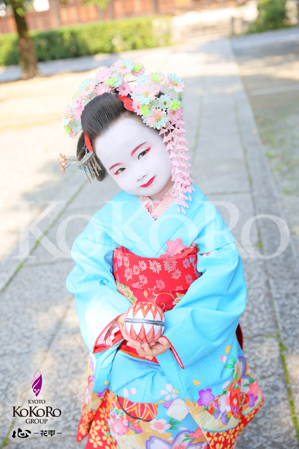 可愛いお子様舞妓 ❀Makanaちゃん❀ – 「心-花雫-」京都花魁体験 創作 ...