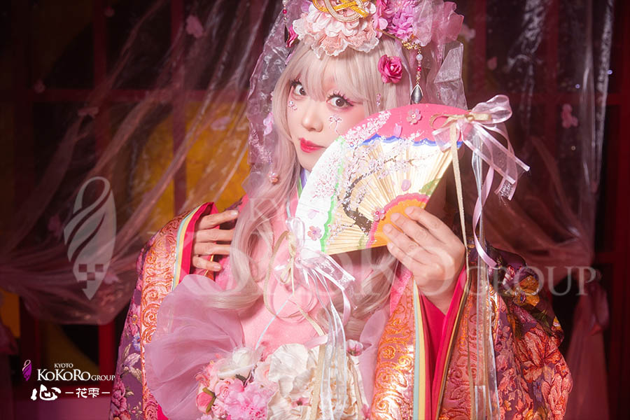 変身体験　ピンクリボン運動