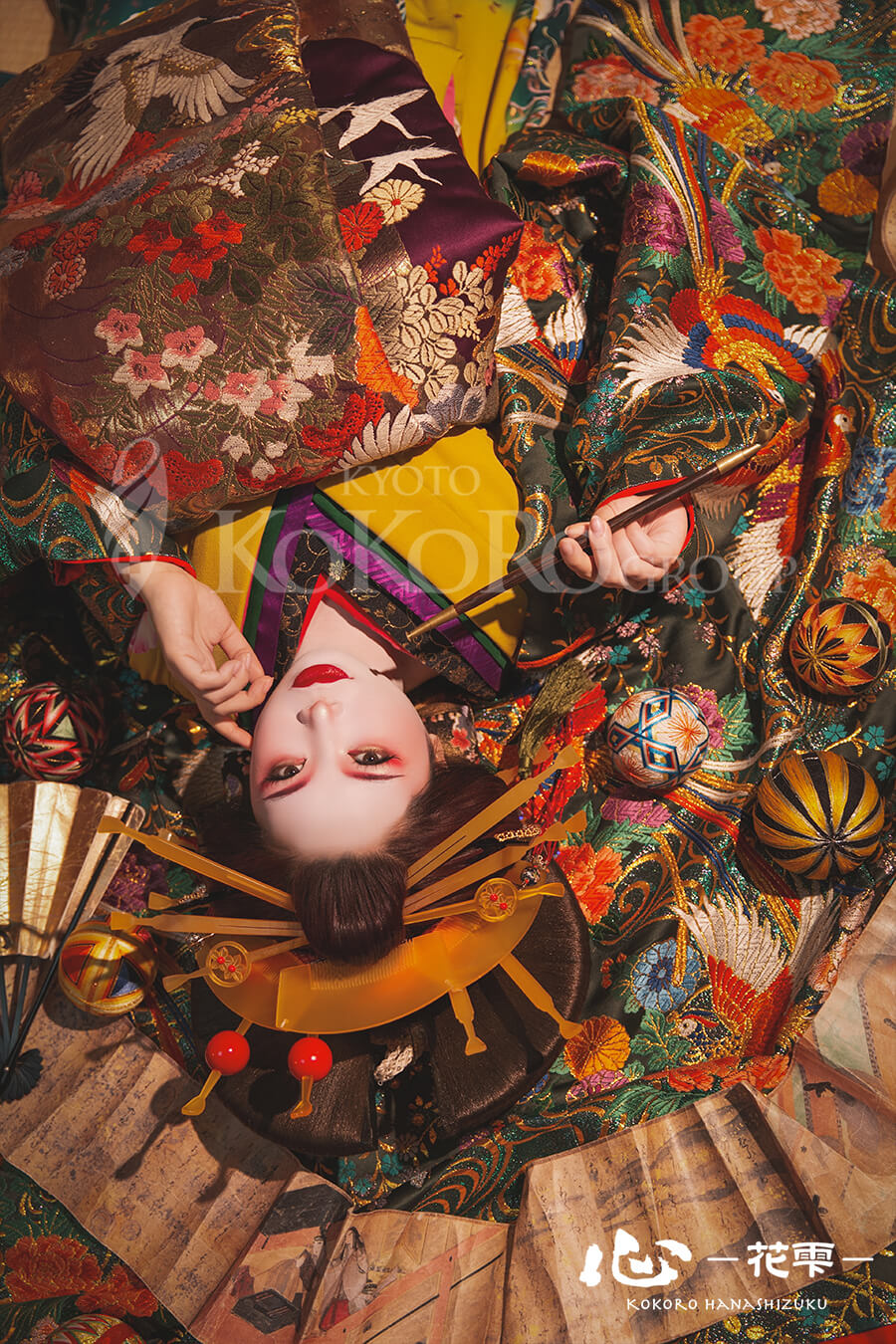 巻物と古典花魁(白粉)